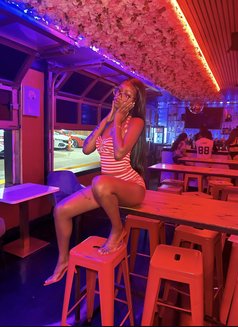 Jessica blowjob queen - escort in Dubai Photo 5 of 5