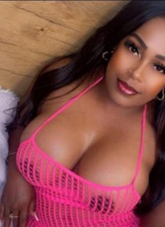 Jessica - escort in Malta Photo 1 of 6