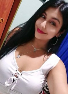 Jessica - escort in Doha Photo 2 of 3