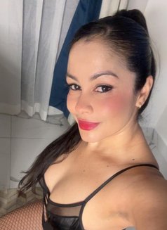 Jessica - puta in Dubai Photo 2 of 7