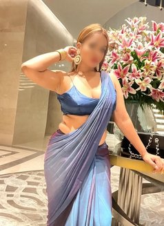 Jessica - puta in Kolkata Photo 7 of 7
