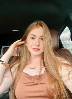 Jessica - escort in Kolkata Photo 2 of 3