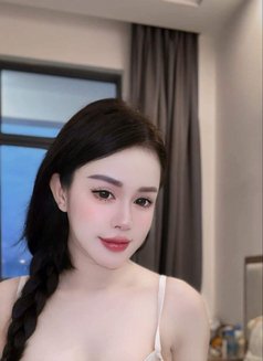 Jessica - escort in Doha Photo 1 of 8