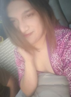 Jessica - Male escort in Dubai Photo 1 of 4