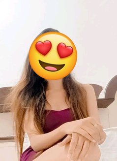 Jessica - puta in New Delhi Photo 6 of 8
