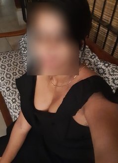 Nethu Meetup with Body to Body Massage - escort in Colombo Photo 6 of 10