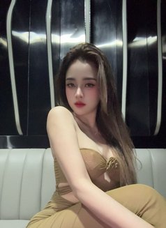 Jessica - masseuse in Dubai Photo 1 of 4