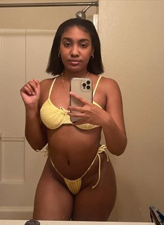 Jessica - escort in Dammam Photo 9 of 16