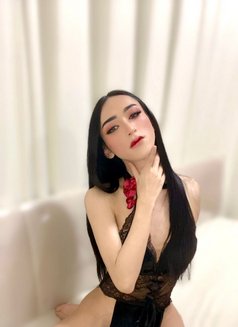 Jessica - Transsexual escort in Şalālah Photo 5 of 8