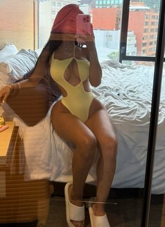 Jessica - escort in Doha Photo 5 of 6