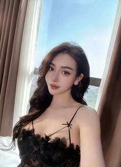 Jessica - escort in Abu Dhabi Photo 1 of 3