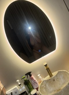 Jessica69 Last week in abu dhabi 🇦🇪 - Transsexual escort in Abu Dhabi Photo 11 of 11