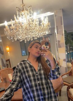 Jessie - puta in Manila Photo 3 of 4