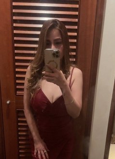 Jessie Hot Momma party girl - puta in Hong Kong Photo 15 of 16