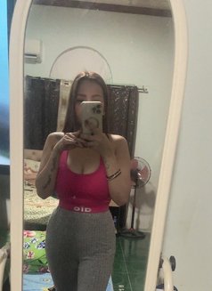 Jessie Hot Momma Party Girl - puta in Hong Kong Photo 16 of 18