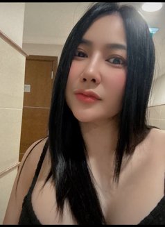 Jessie - escort in Bangkok Photo 4 of 5