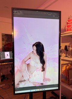 Jessie - Transsexual escort in Taipei Photo 10 of 11