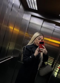 Jessika - puta in İstanbul Photo 11 of 11