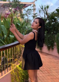 Jesslyn petite girl can squirting - escort in Bali Photo 4 of 24