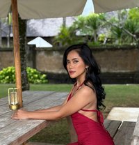 Jesslyn petite girl - escort in Bali Photo 11 of 24