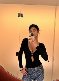 Jessy - puta in Guangzhou Photo 4 of 4