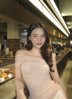 Jessy - Transsexual escort in Bangkok Photo 7 of 8