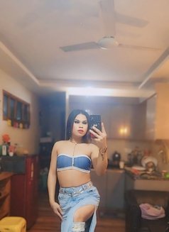 Jessy - Transsexual escort in New Delhi Photo 6 of 8