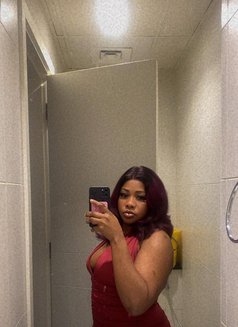 Jessy - escort in Dubai Photo 3 of 9