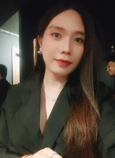 Jessy - Transsexual escort in New Delhi Photo 10 of 14