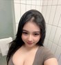 Jessy - puta in Jakarta Photo 1 of 7