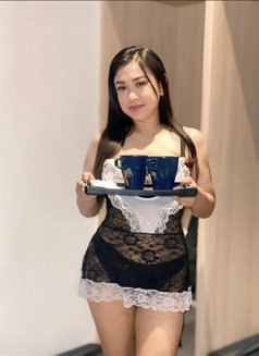 louise is arrived now in dubai. - puta in Dubai Photo 10 of 14