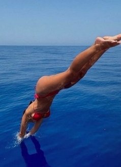 Jessy pussy juice - escort in Bangkok Photo 3 of 4