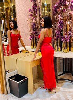Jessy - puta in Dubai Photo 4 of 4