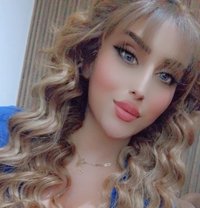 Jessy - escort in Beirut