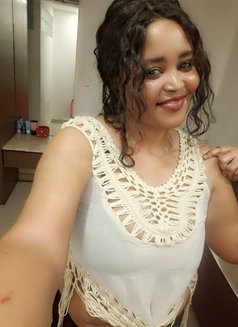 Jessy - escort in Mysore Photo 5 of 6