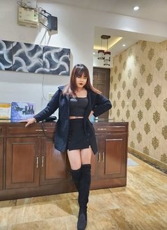Jessy R - Transsexual escort in Ghaziabad Photo 2 of 14