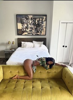 Jessy - escort in Dubai Photo 4 of 4