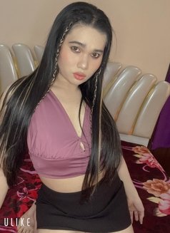 Jessy - Transsexual escort in Muscat Photo 2 of 7