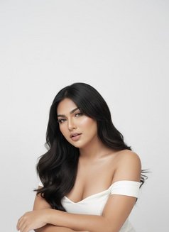 Jessy the Sexy in MANILA - Transsexual escort in Makati City Photo 4 of 6