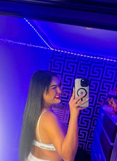 Jessy the Sexy in MANILA - Transsexual escort in Makati City Photo 5 of 6