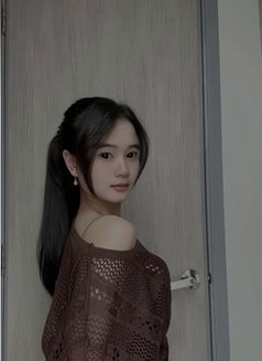 Jessy Young and Petite Girl - puta in Johor Bahru Photo 4 of 6