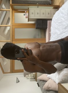 Jet Bbc Blaze Pornstar - Acompañantes masculino in Hong Kong Photo 4 of 4