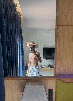 Jet Noir - Acompañantes masculino in Bangkok Photo 1 of 1