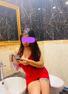 Jewel Escort (Camshow/content) Avail - escort in Manila Photo 2 of 4