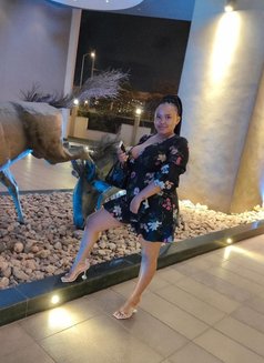 Jewel - escort in Nairobi Photo 1 of 6