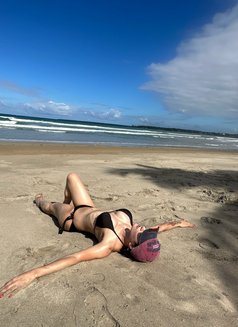 Jexxy - Transsexual escort in Manila Photo 5 of 7