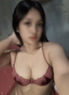 Jey the Creamy Pussy - puta in Manila Photo 1 of 5