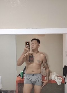 Jeys Mazahiki - Male escort in Manila Photo 14 of 19