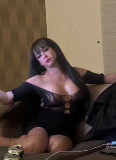 Lady boy Thailand - Acompañantes transexual in Al Manama Photo 10 of 11