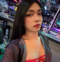 JezzyLadyboy - Transsexual escort in Pattaya Photo 14 of 16